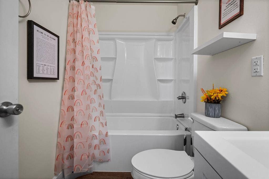 7 BR in Richmond