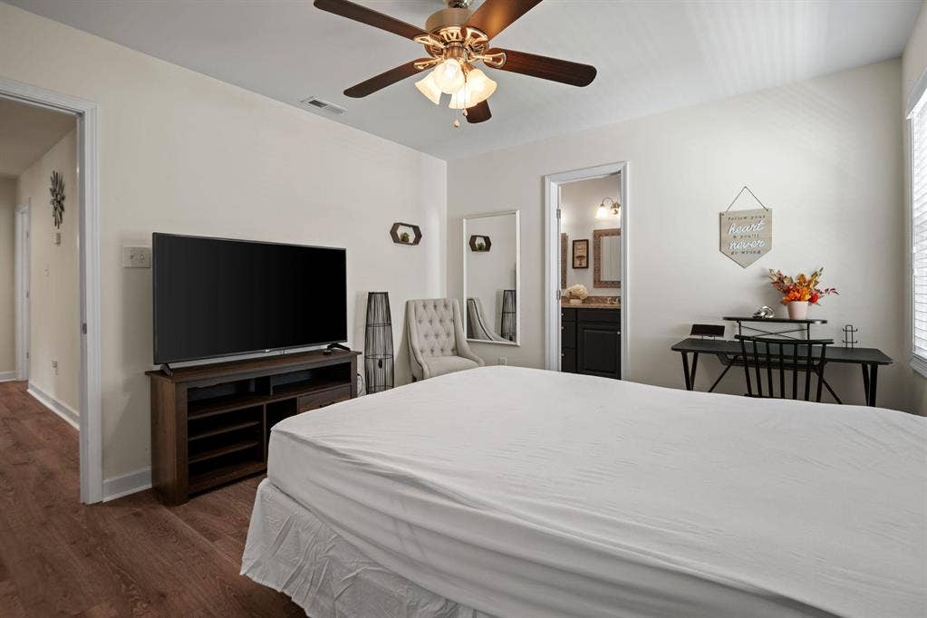 7 BR in Richmond