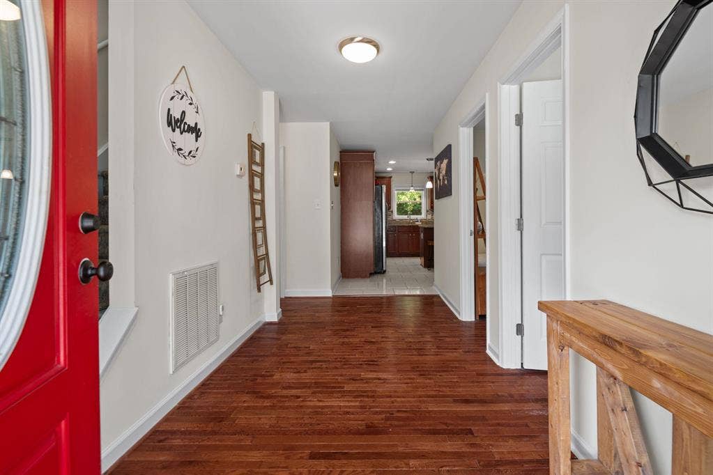 7 BR in Richmond