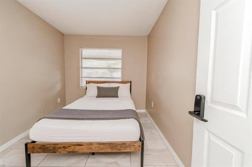 5 BR in Maitland