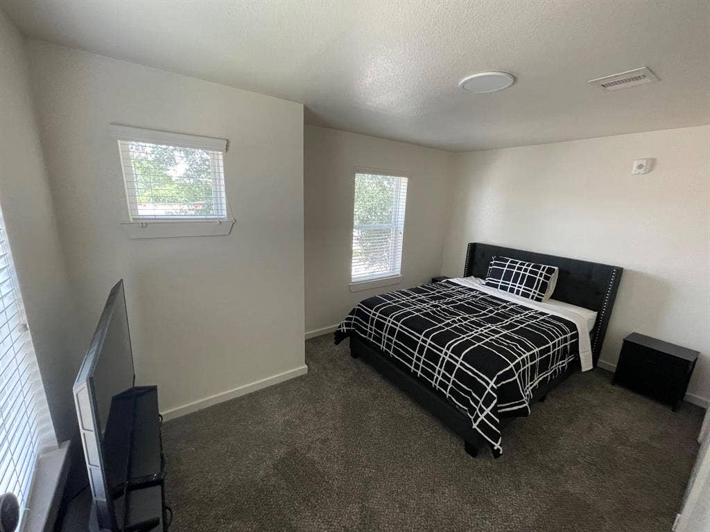 3 BR in Cypress