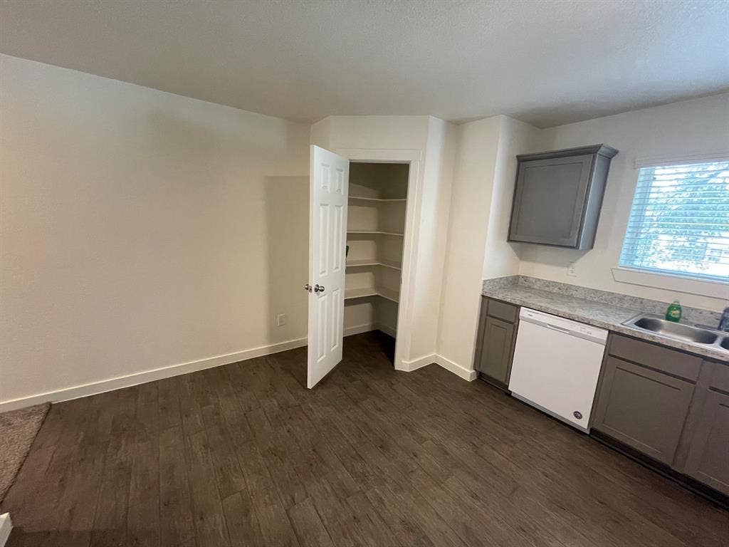 3 BR in Cypress