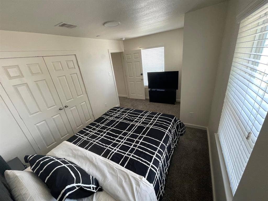 3 BR in Cypress