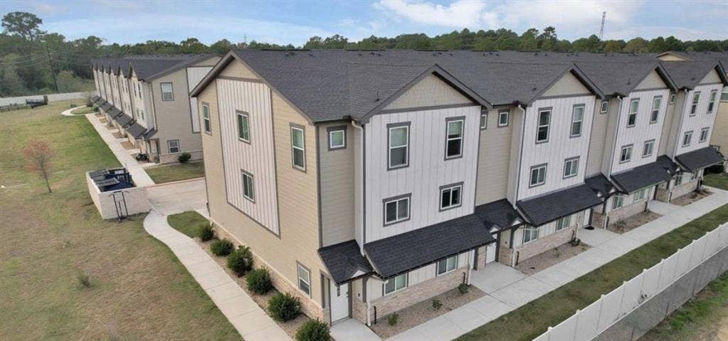 3 BR in Cypress