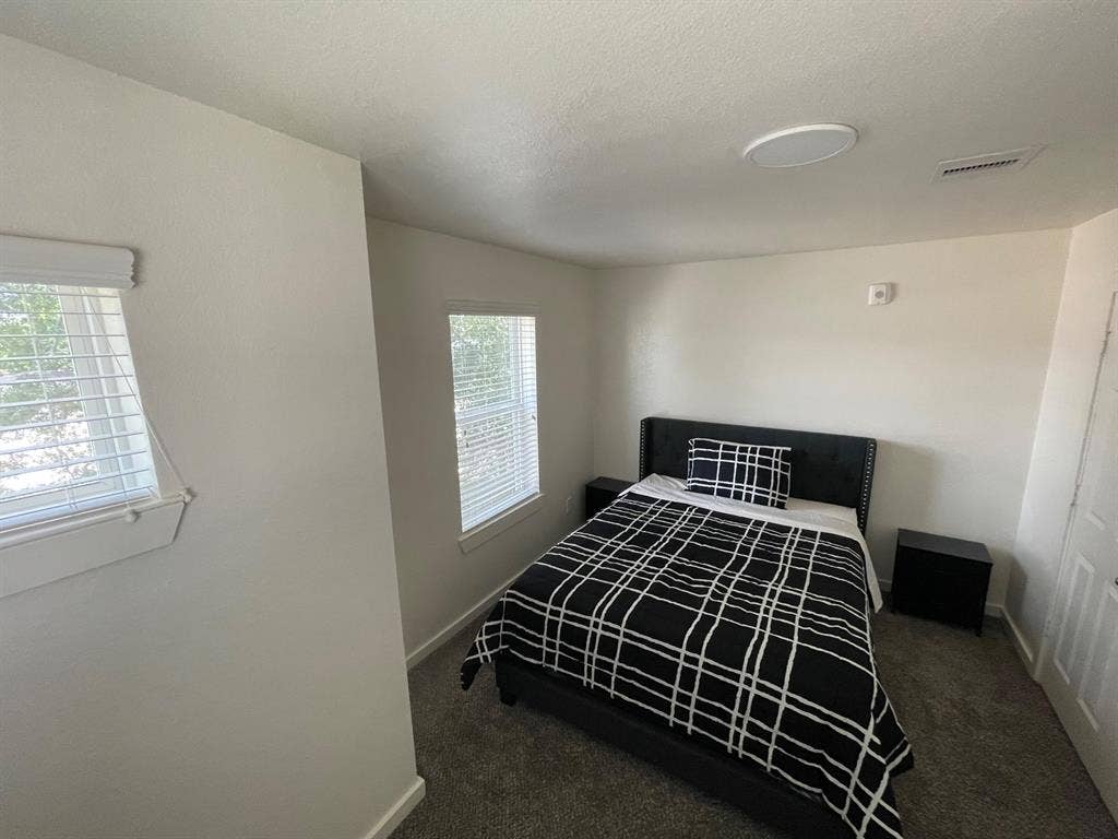 3 BR in Cypress