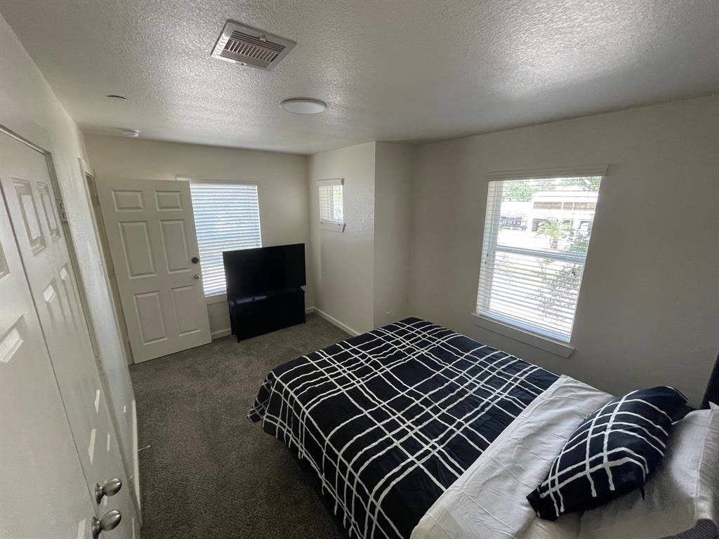 3 BR in Cypress