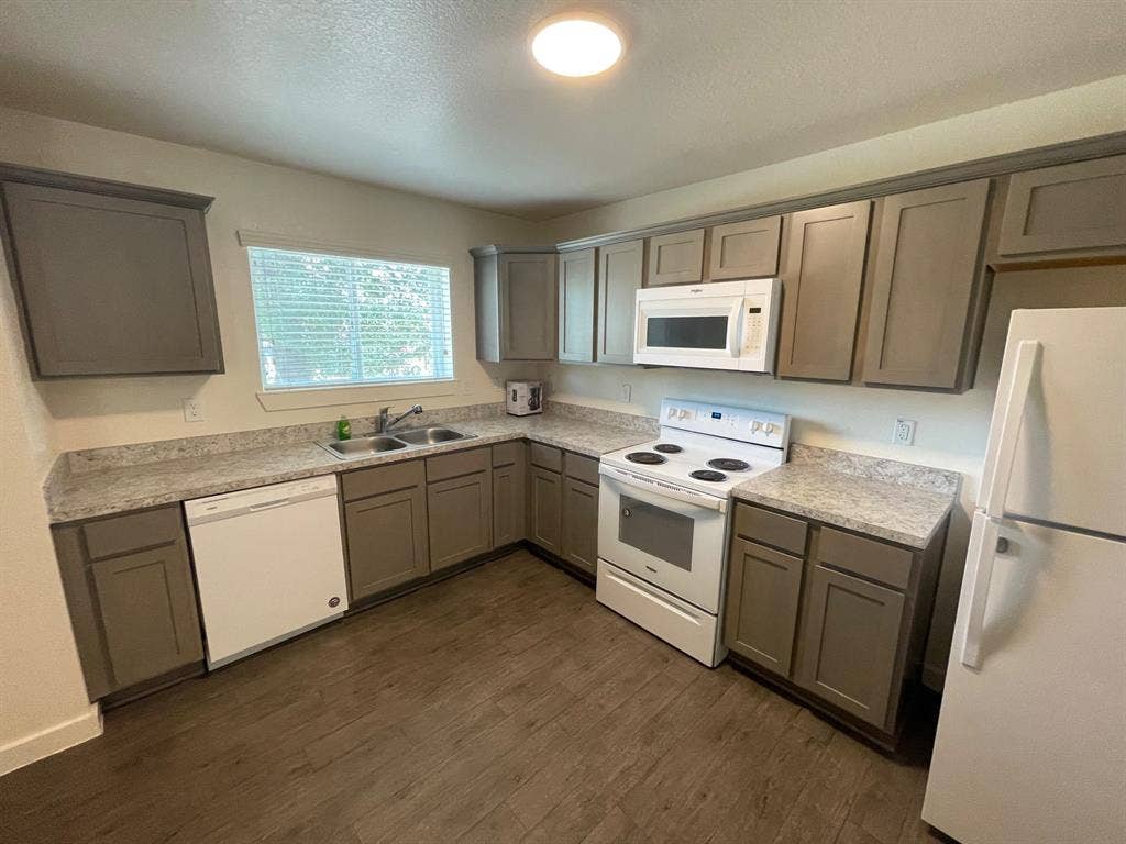 3 BR in Cypress