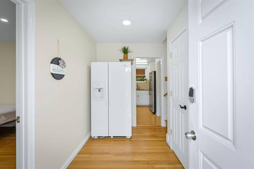 8 BR in Richmond