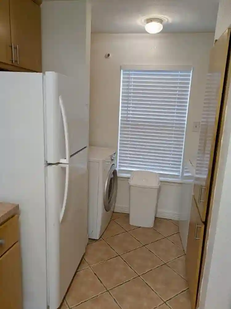 4 BR in Austin