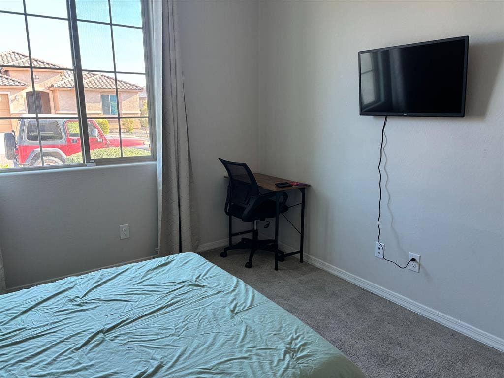 6 BR in Litchfield Park