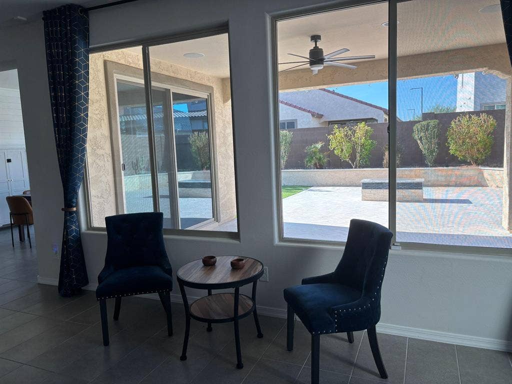 6 BR in Litchfield Park