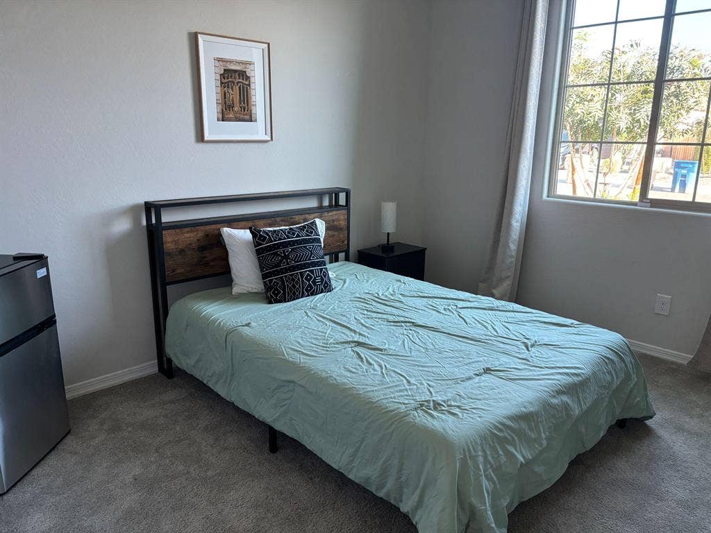 6 BR in Litchfield Park