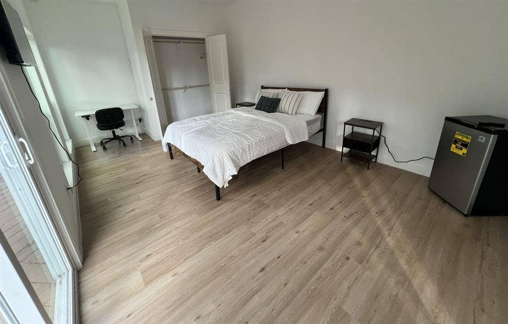 3 BR in Clear Lake Shores