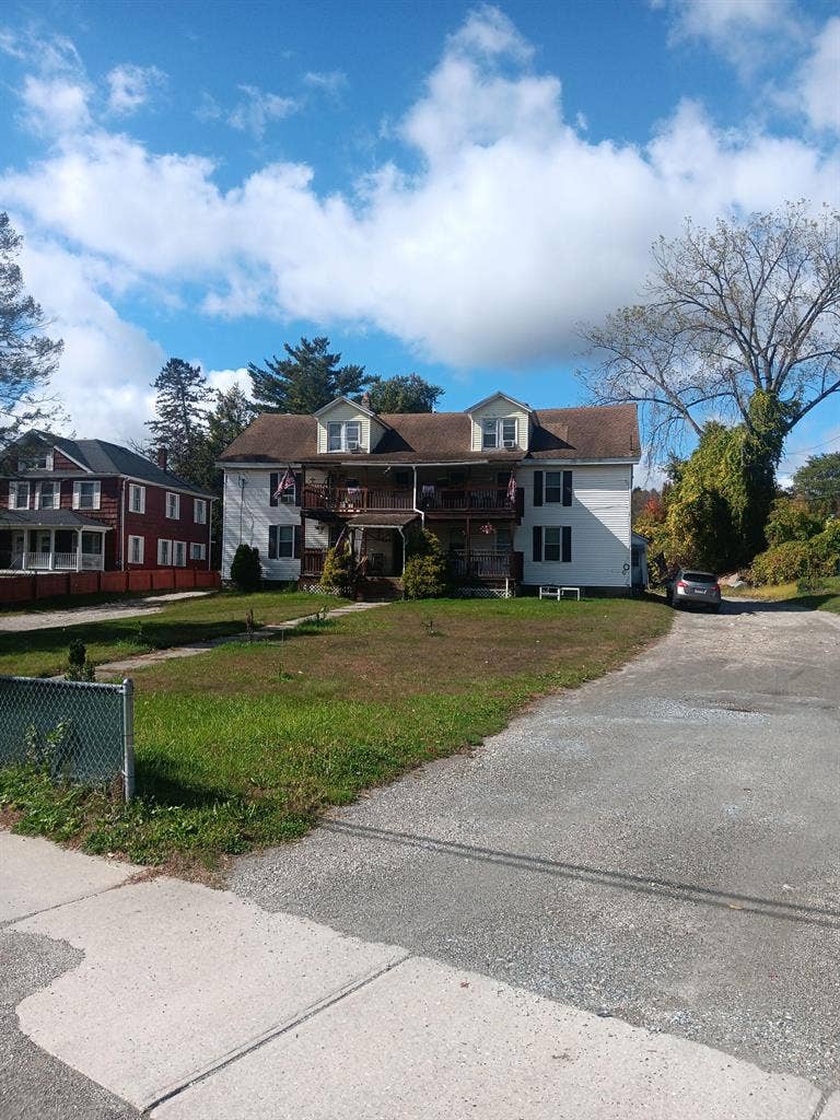 3 BR in Pittsfield