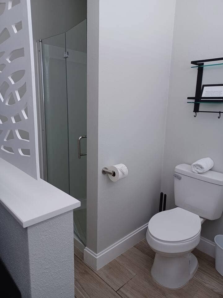 6 BR in Bradenton