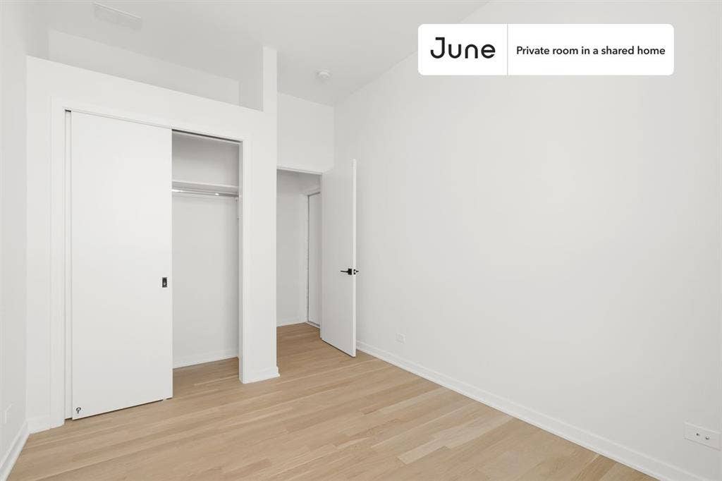 4 BR in Chicago