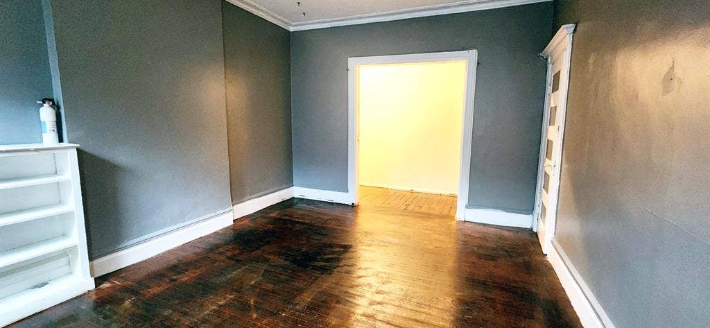 Room in Quiet Park Slope Brownstone