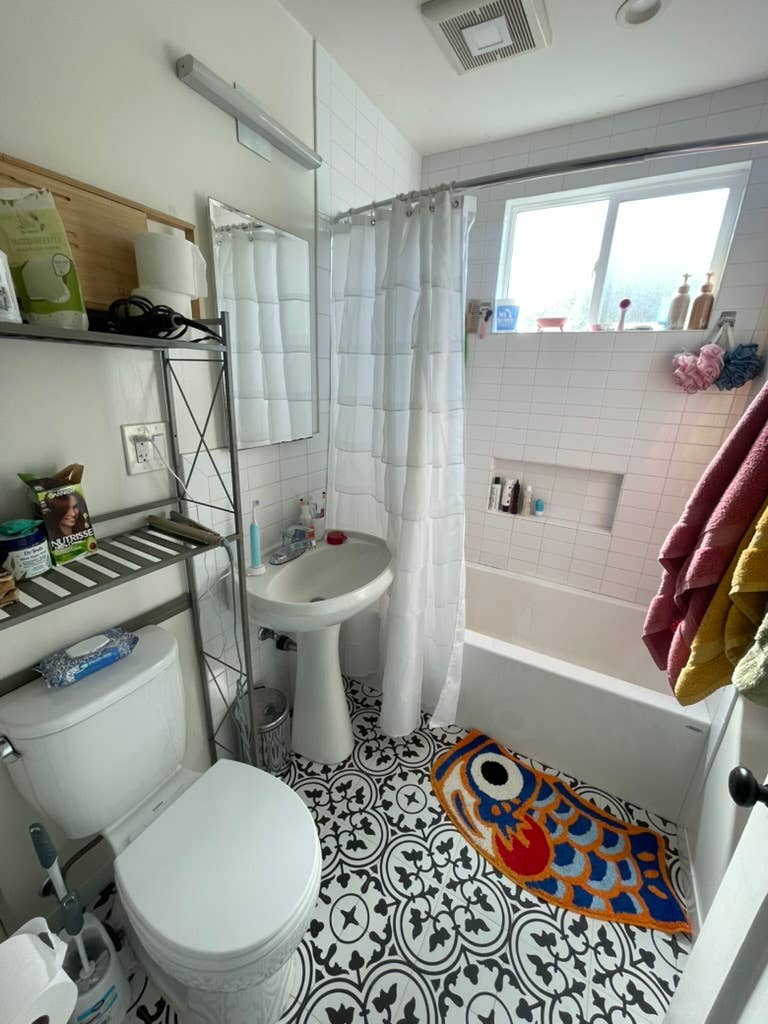 Private room avail West Berkeley!