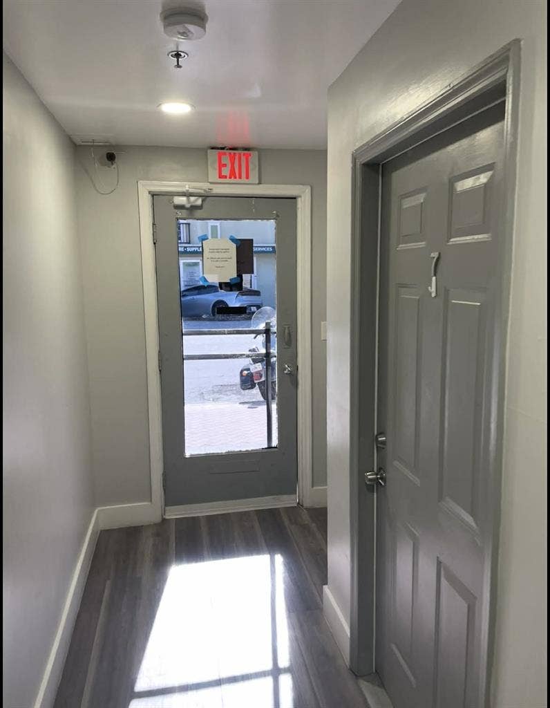 Furnished Efficiency Apartment