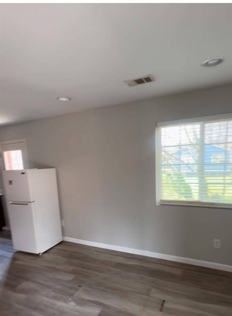 2 bed 1 bath