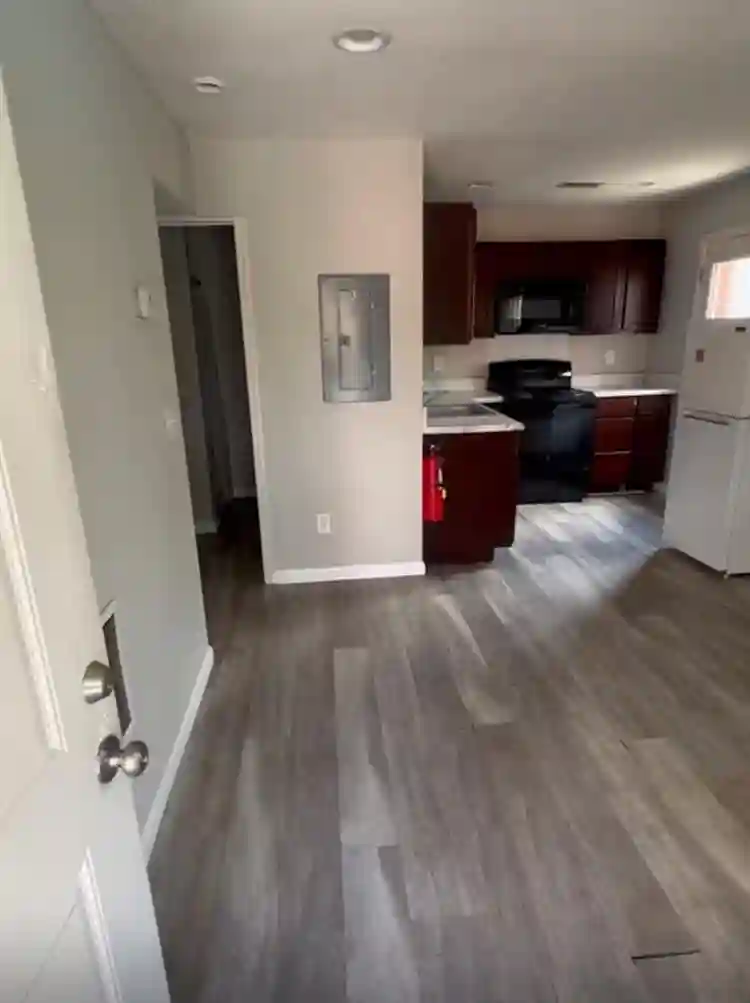 2 bed 1 bath
