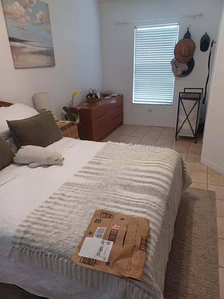 2bed/2 bath Lake House-$900