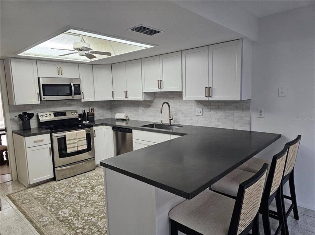 Renovated 3 Bed/3 Bath Villa