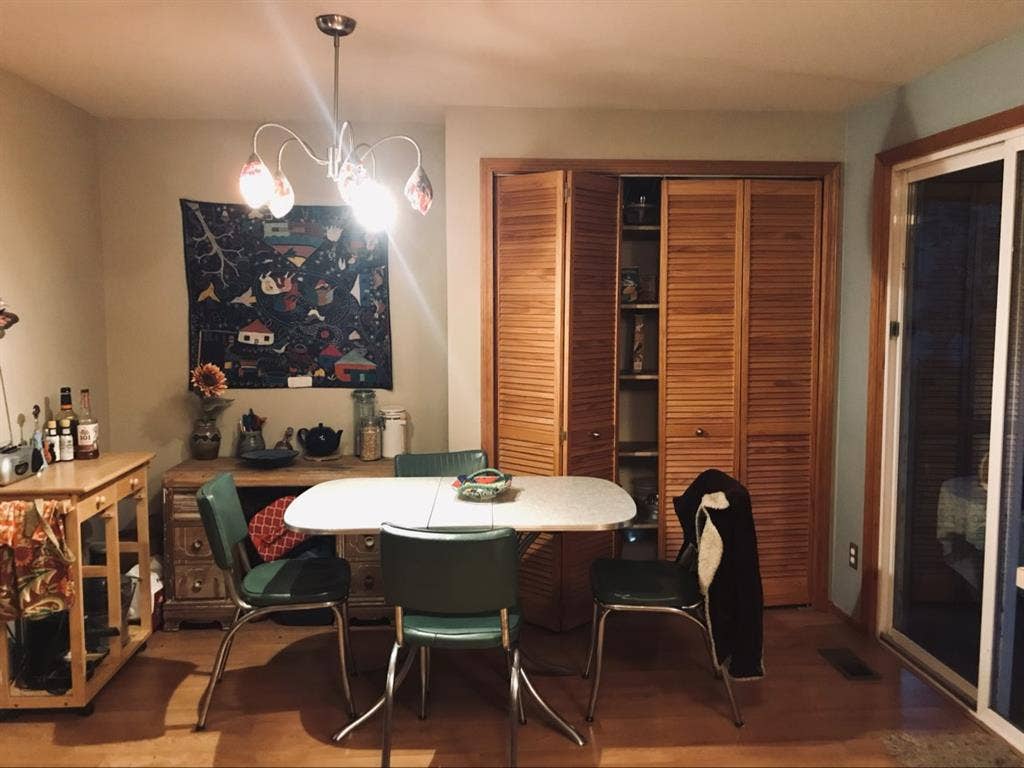 Room for rent. $800. Utilities incl