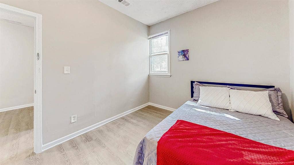 8 BR in Jonesboro