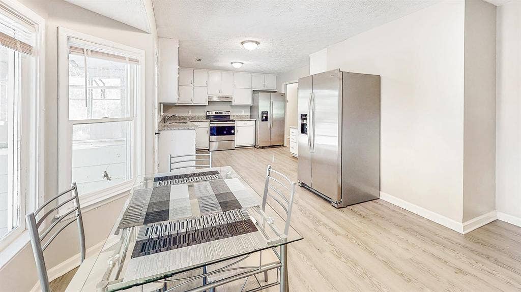 8 BR in Jonesboro