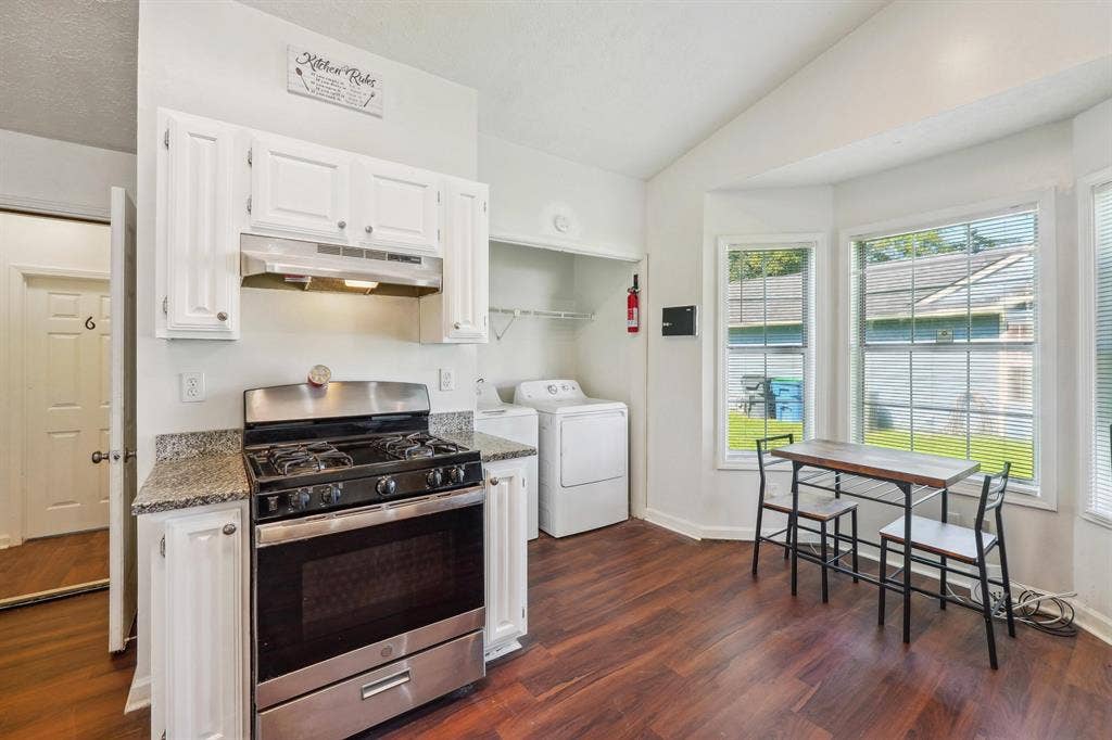 6 BR in College Park
