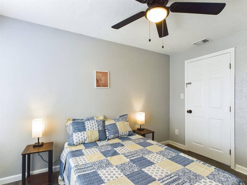 7 BR in Tampa