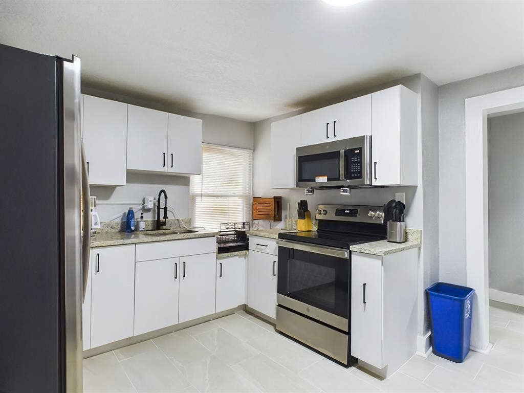 7 BR in Tampa