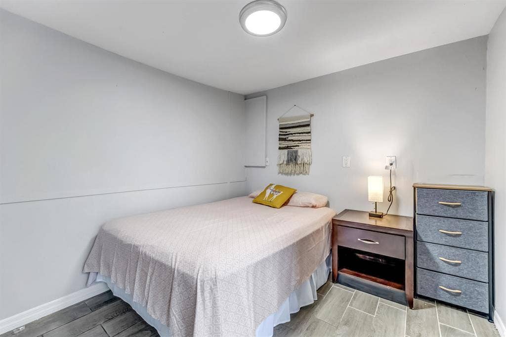 7 BR in Orange Park