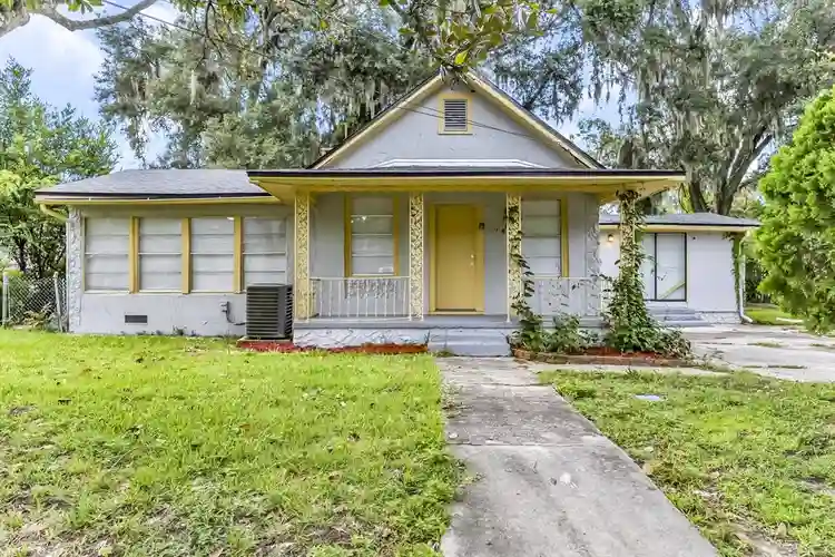 7 BR in Orange Park