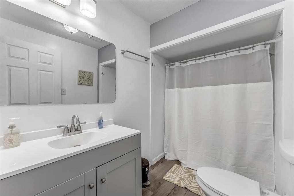 7 BR in Orange Park