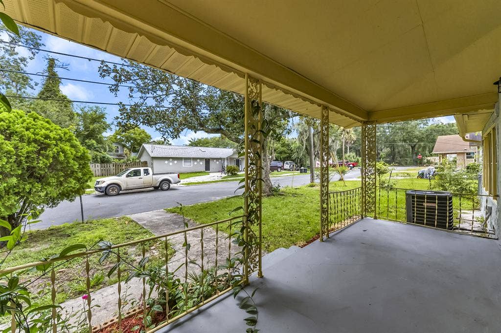 7 BR in Orange Park
