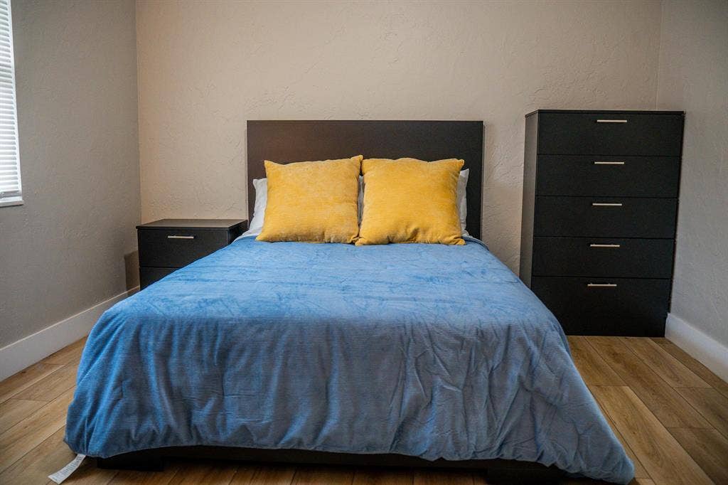 6 BR in Maitland