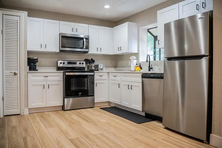 6 BR in Maitland