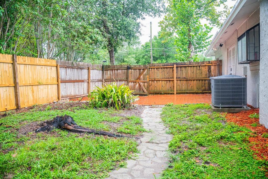 6 BR in Maitland