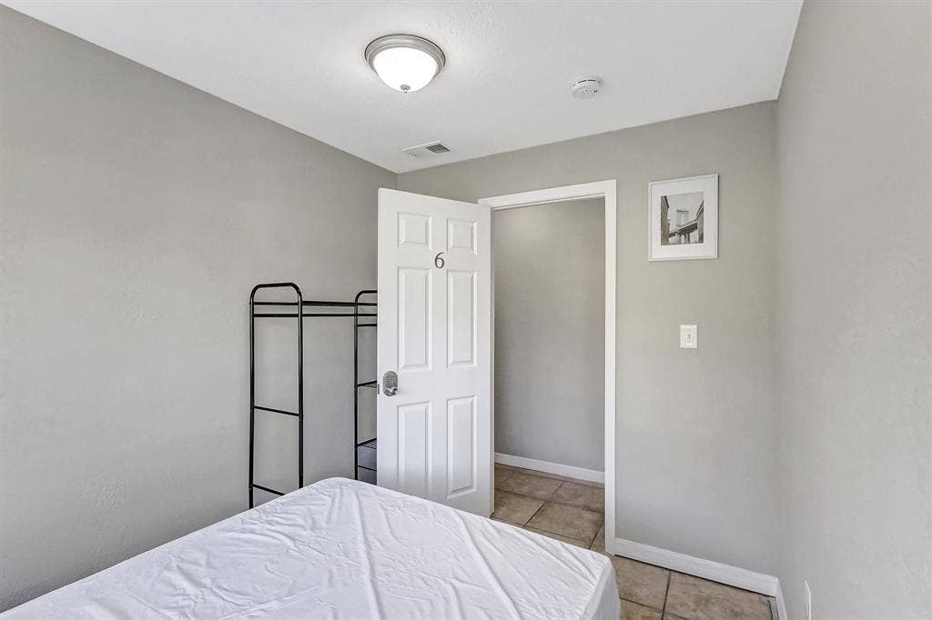 9 BR in St. Petersburg