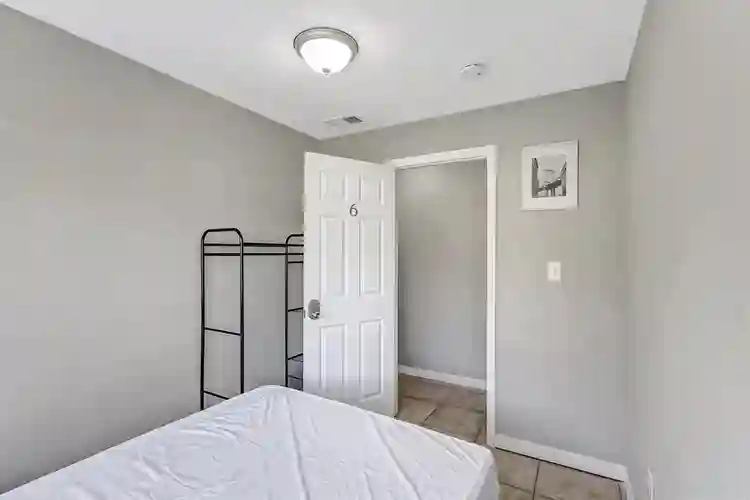 9 BR in St. Petersburg