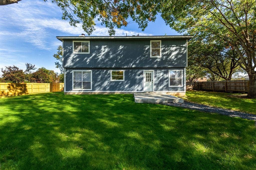 8 BR in Round Rock