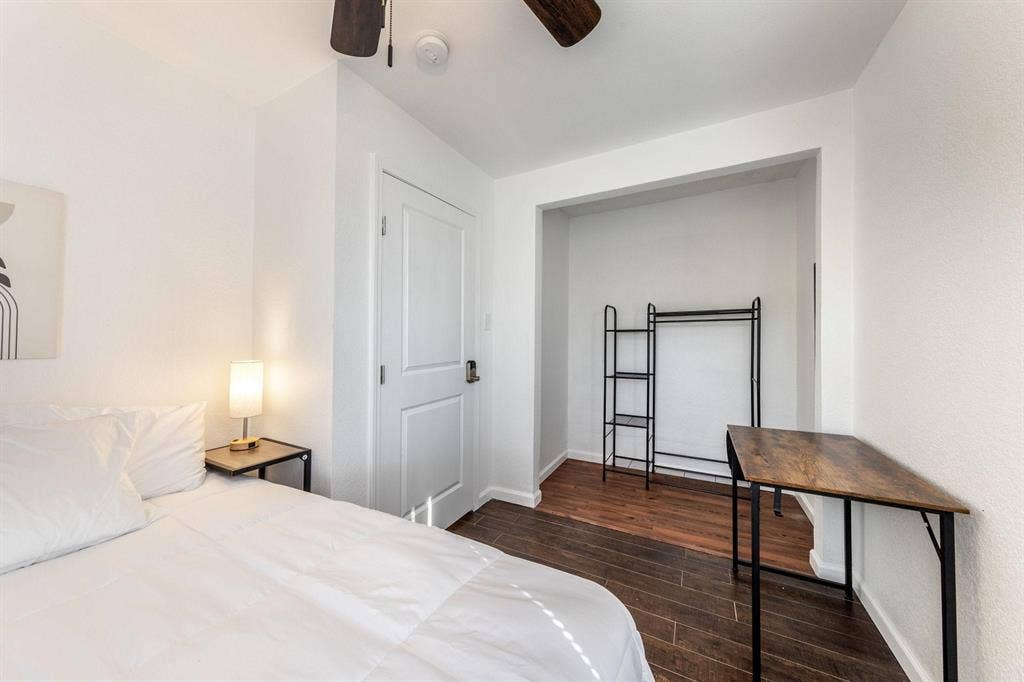 8 BR in Round Rock