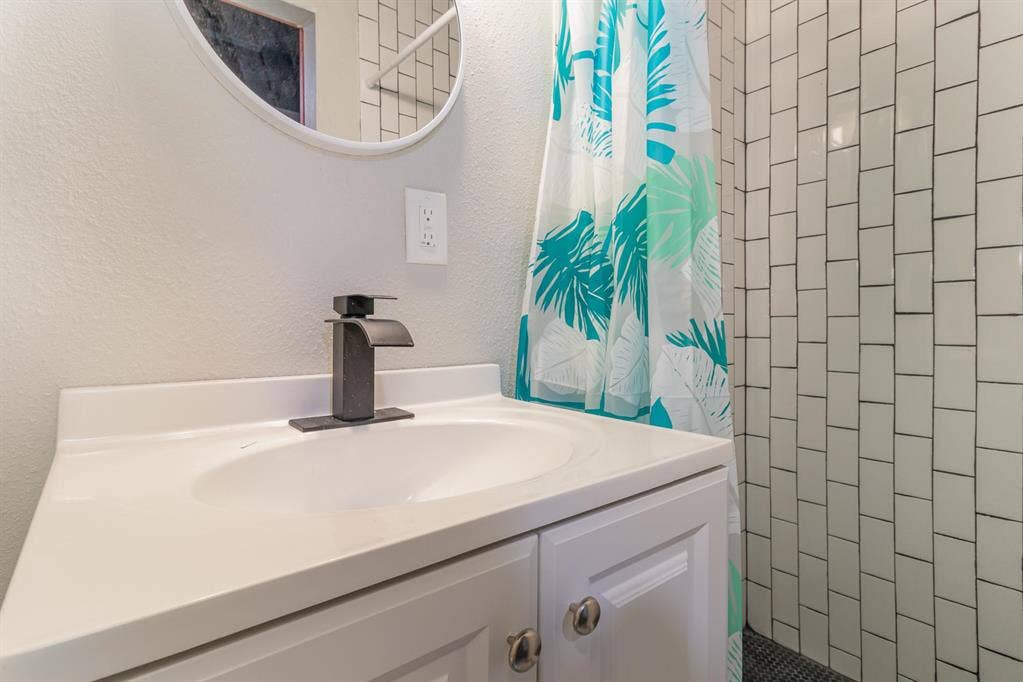 12 BR in Dallas
