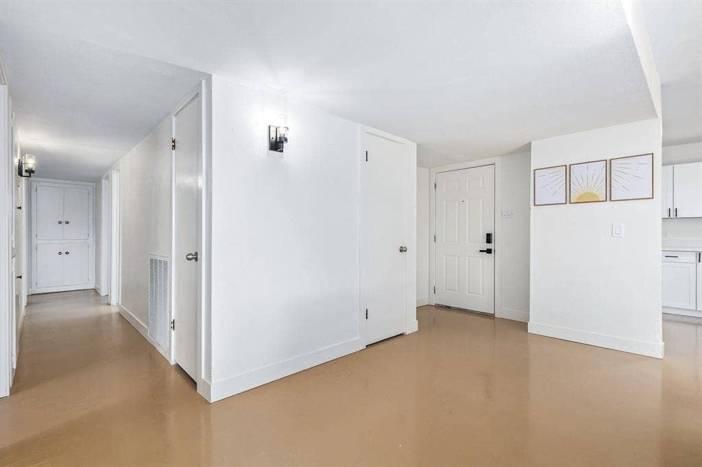 7 BR in Phoenix