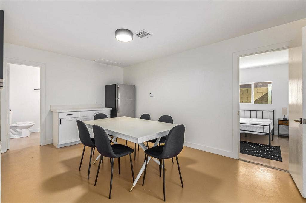 7 BR in Phoenix