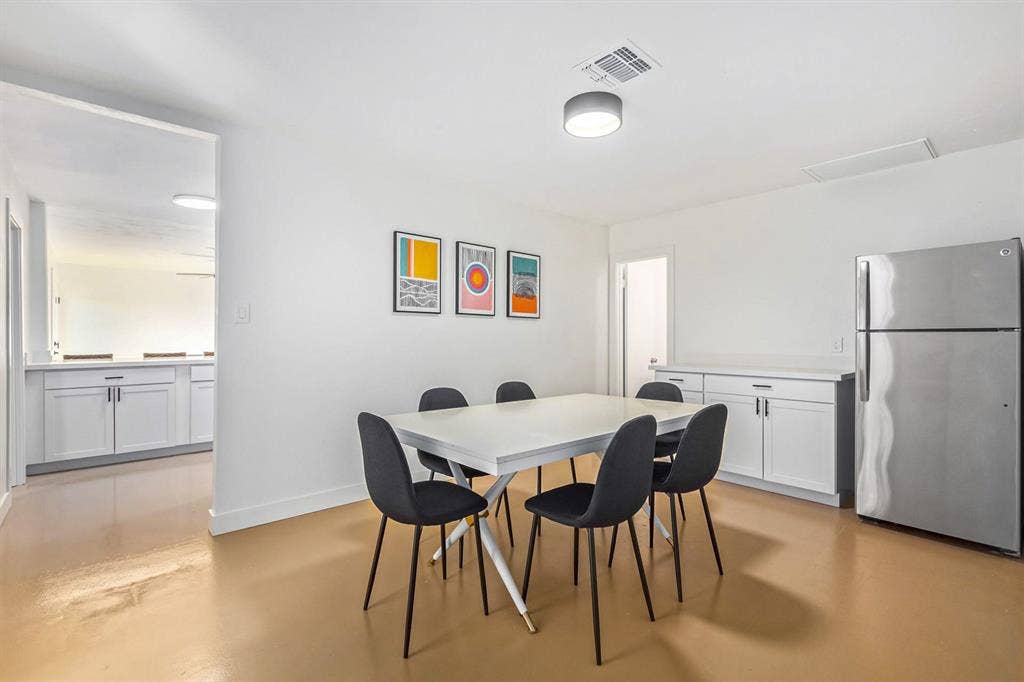 7 BR in Phoenix