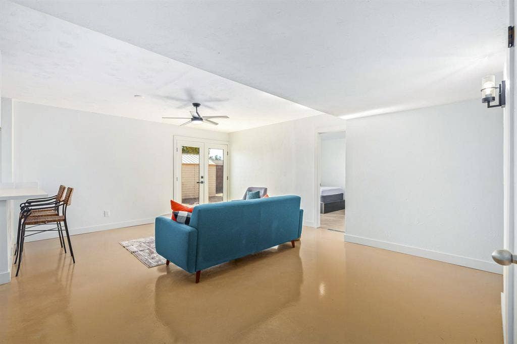 7 BR in Phoenix