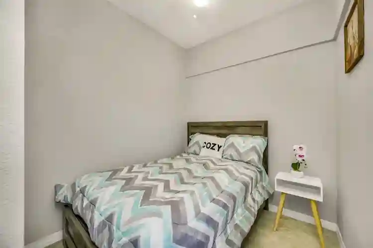 7 BR in Seminole